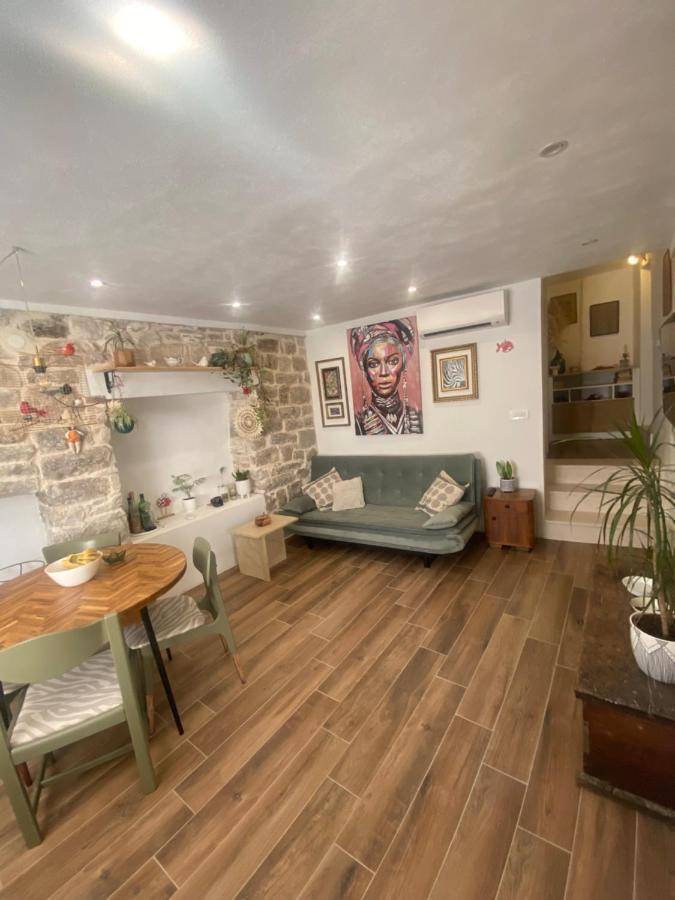 Apartman Oleandar Kaštela Zewnętrze zdjęcie